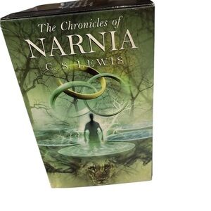 The Chronicles of Narnia Boxed  Set 1- 7 2002 Paperback Books Adventure Reading